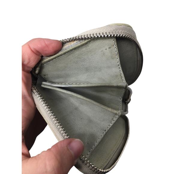 Jimmy Choo Beige / Gray Star Studded Zip Around Long Wallet - Picture 13 of 16